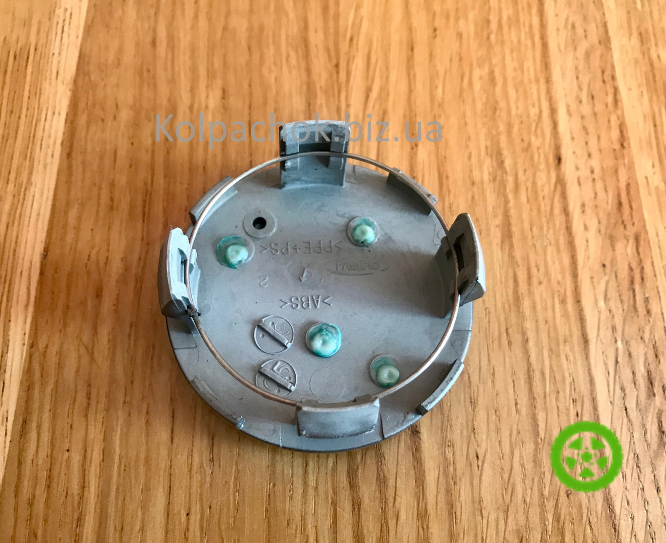 Оригінальний ковпачок для дисків Lexus 42603-24250