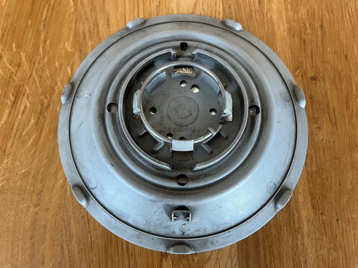 Ковпачки на диски Volkswagen 3B0601149J (оригінал)