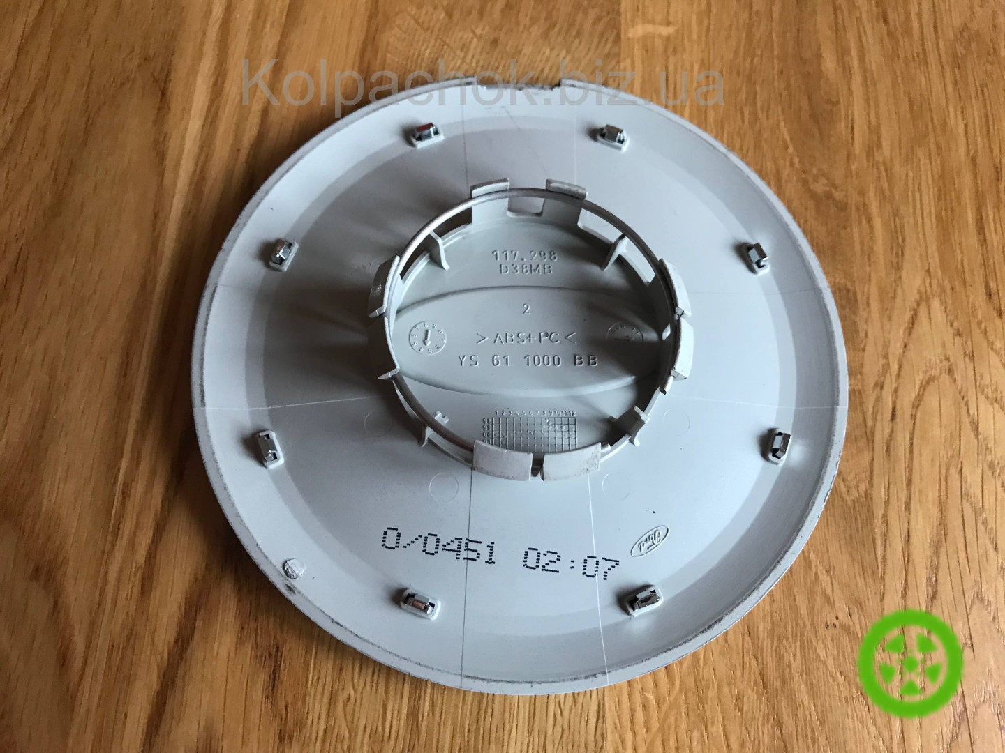 Оригинальный колпачок на диски Ford YS611000BB