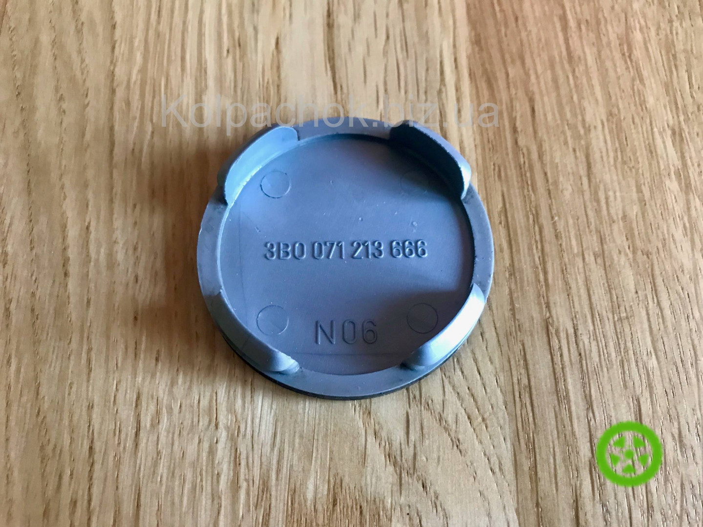 Оригінальний ковпачок для дисків Enzo N06