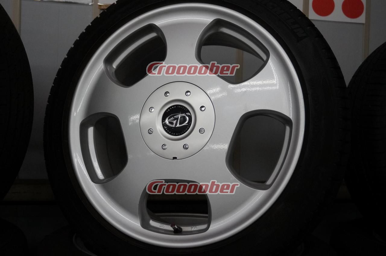 Wheel center  caps  Kosei Grand Infest 269k150