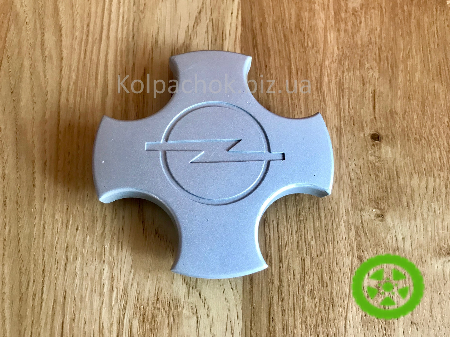 Оригинальный колпачок на диски Opel 90372641
