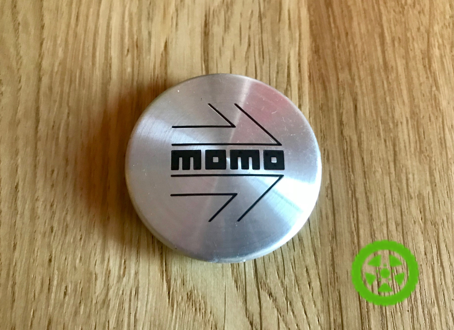 Wheel  center caps MOMO (53/48)