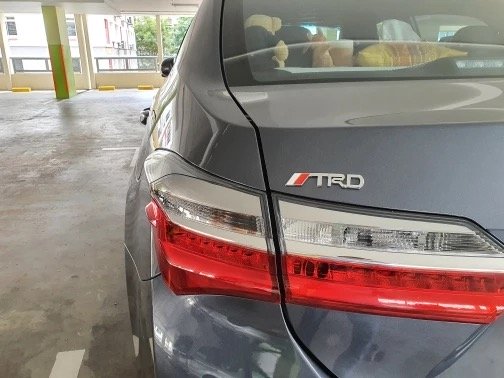 Емблема TRD на кришку багажника 95мм