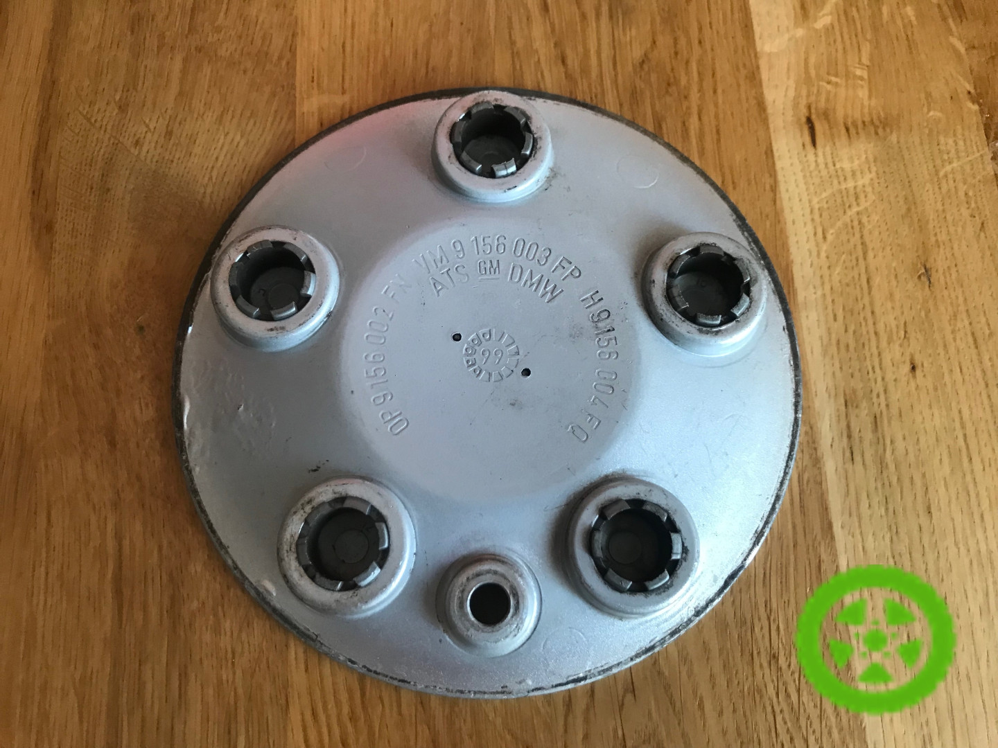 Wheel center caps Opel Vectra B 9156002 (original)