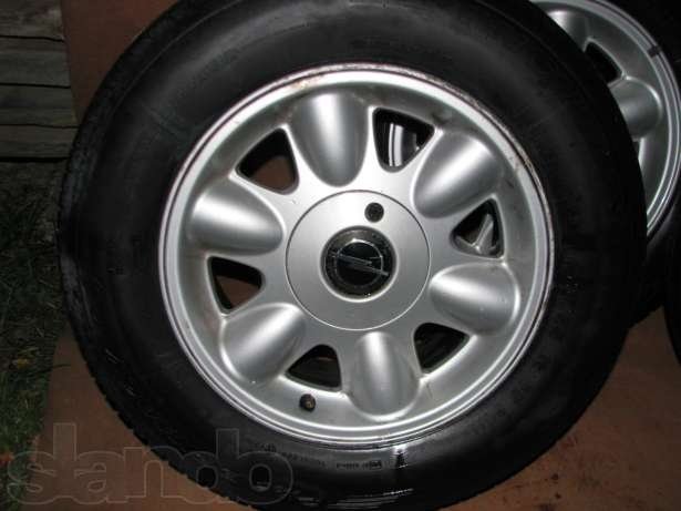 Оригінальний ковпачок для дисків Opel 90445782