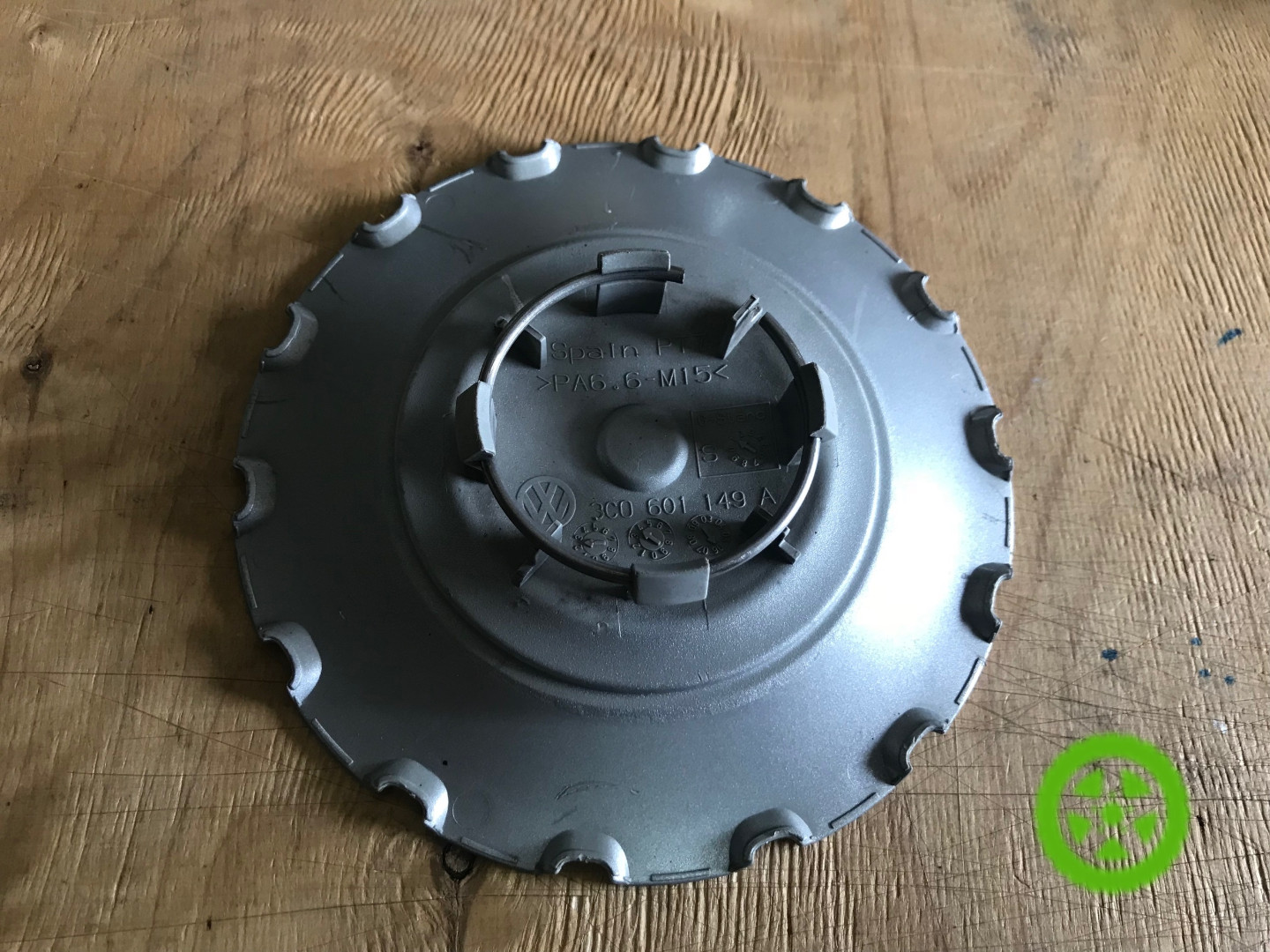 Ковпачки на диски Volkswagen Passat B6 3C0601149A (оригінал)