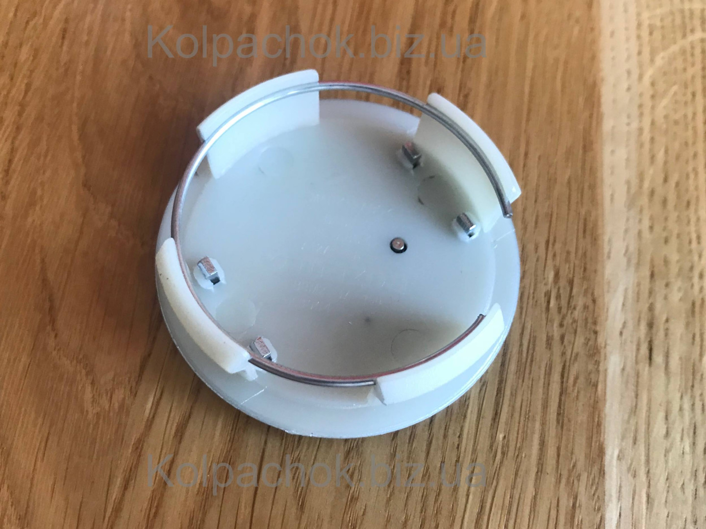 Ковпачок для дисків Mazda BBM237190 KD51-37-190