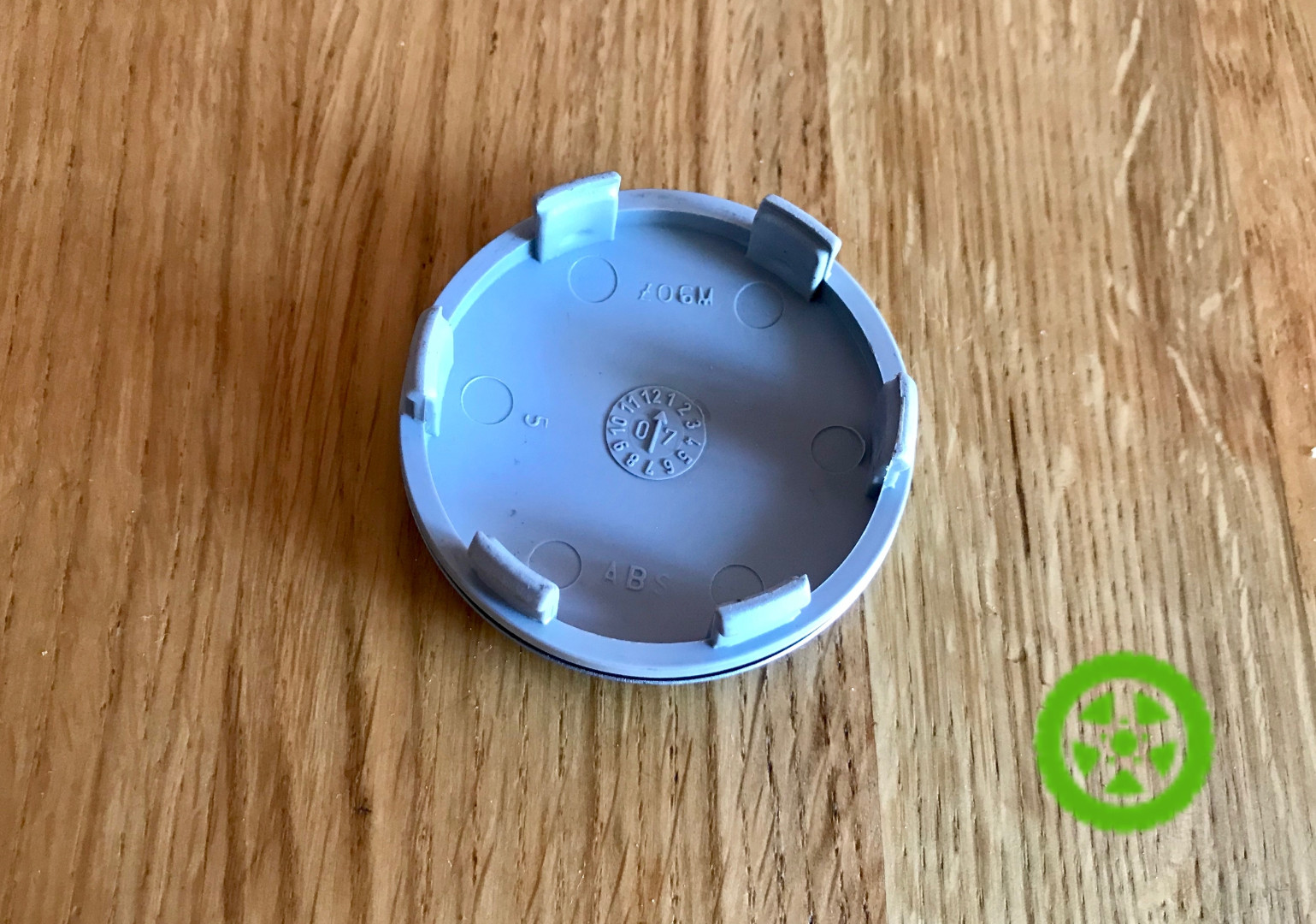 Original center caps for alloy wheels Brock Z06M