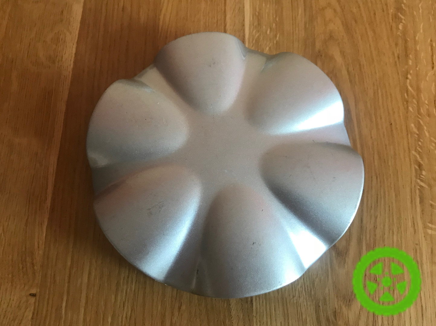 Original center caps for alloy wheels Renault Scenic 7700431977