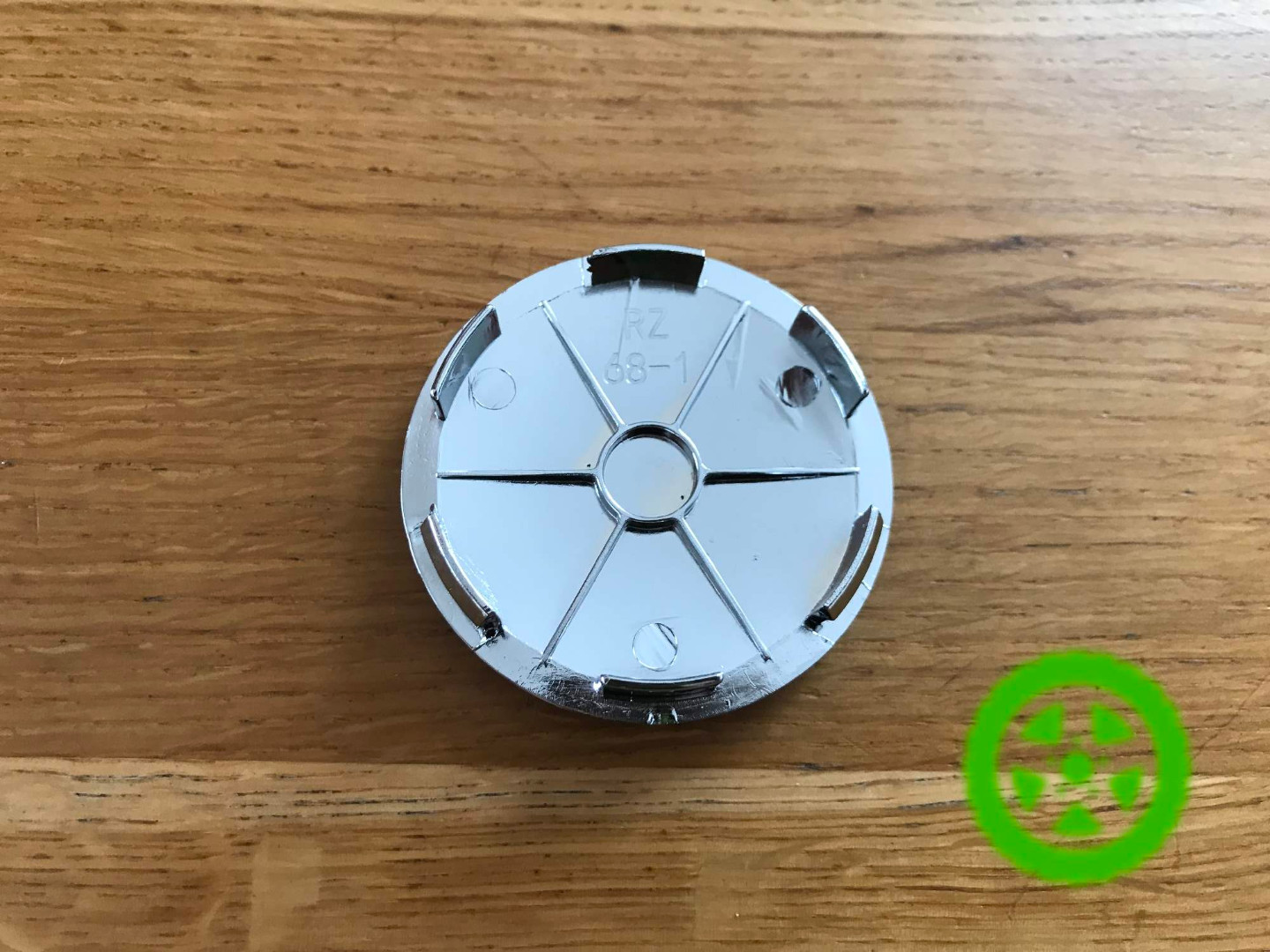 Wheel caps with the BBS logo (68-62mm)