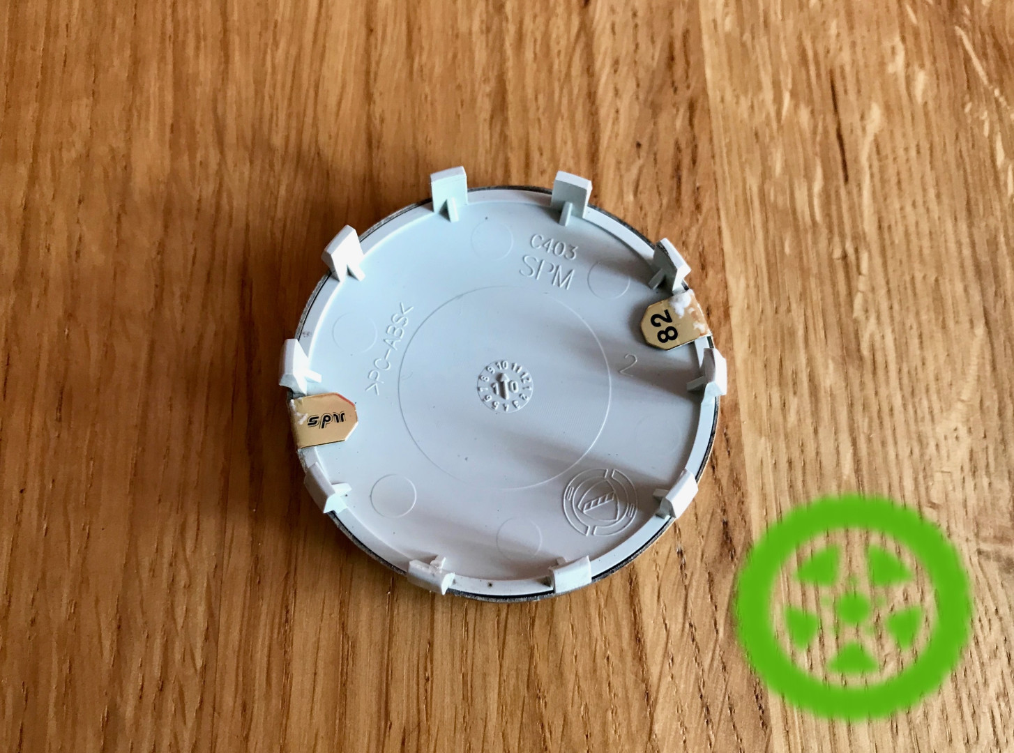 Оригінальний ковпачок для дисків Alfa Romeo 050501564