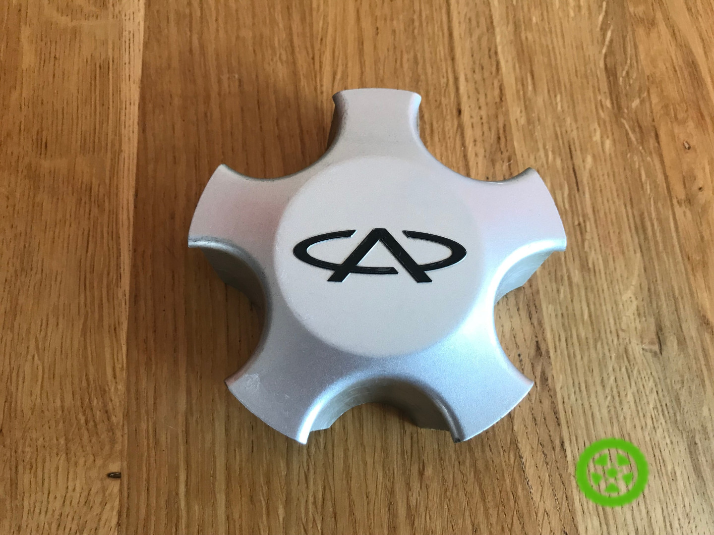 Оригінальний ковпачок для дисків Chery  T113100510