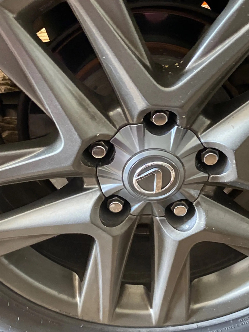 Оригінальний ковпачок для дисків Lexus 4260B-60230