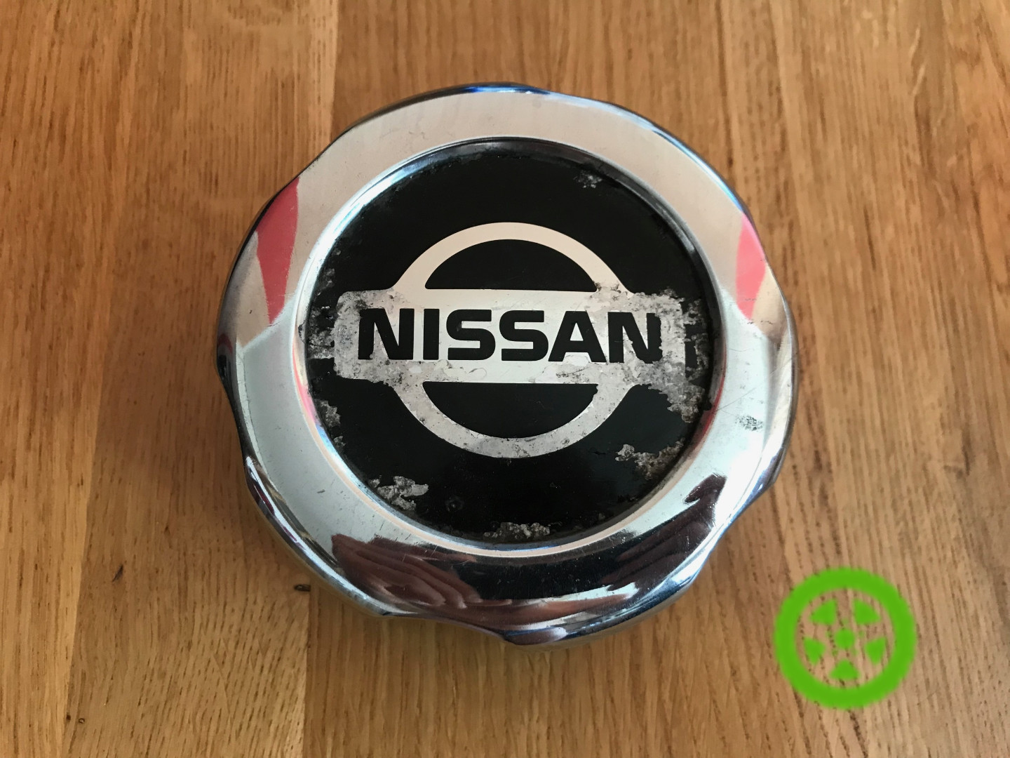 Оригинальный колпачок на  диски Nissan 40315 89P15